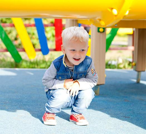 Czy stosować filtry przeciwsłoneczne, jeśli dziecko przebywa w cieniu? - Mustela Poland - 1