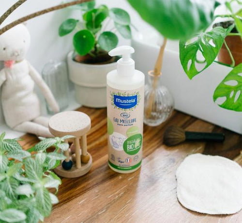 Organiczna woda micelarna - sprawdź, czy to również Twój ulubiony kosmetyk do oczyszczania skóry - Mustela Poland - 1