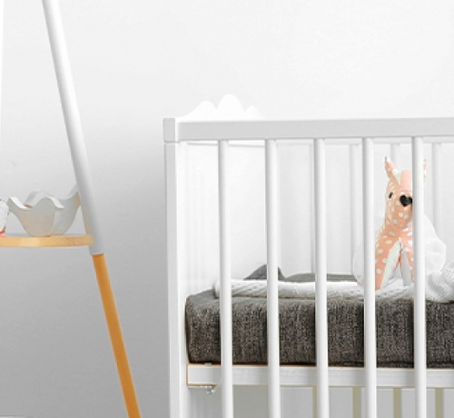 Jak urządzić niemowlakowi przestrzeń przyjazną sensorycznie? - Mustela Poland - 1