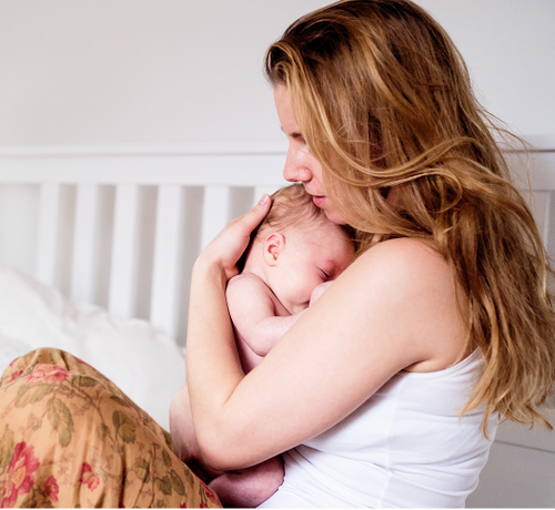 Połóg - jakie zmiany zachodzą w ciele kobiety po narodzinach dziecka? - Mustela Poland - 1