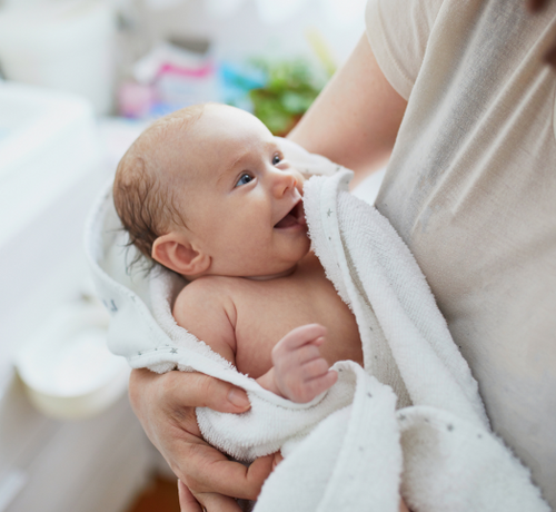Kąpiel noworodka – jak zrobić to prawidłowo? - Mustela Poland - 1
