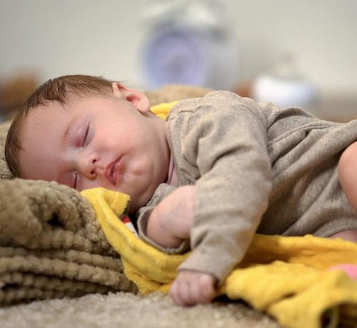 Ubranka dziecięce – jakie materiały wybierać? - Mustela Poland - 1