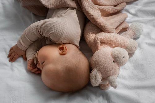 Jak ustalić rytm dnia niemowlaka? - Mustela Poland - 1