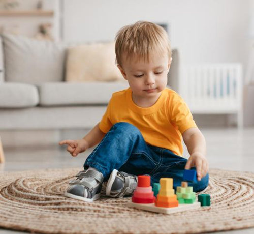 wplyw-zabawek-na-rozwoj-dziecka_1 - Mustela Poland - 1