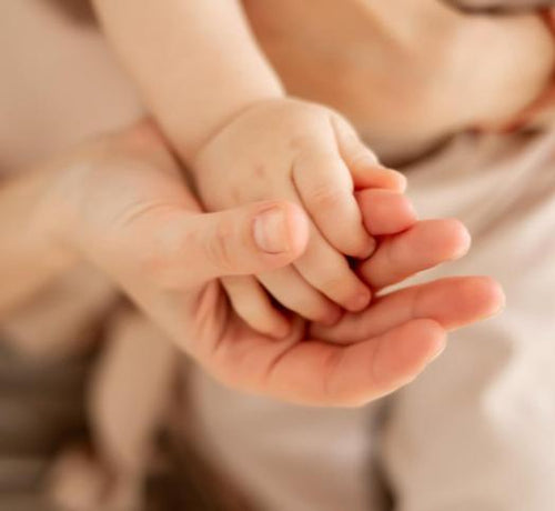 Znaczenie dotyku w rozwoju dziecka - Mustela Poland - 1