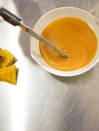 wosk_pszczeli - Mustela Poland - 1