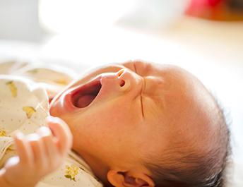 Jak ułatwić dziecku zasypianie? - blog Mustela